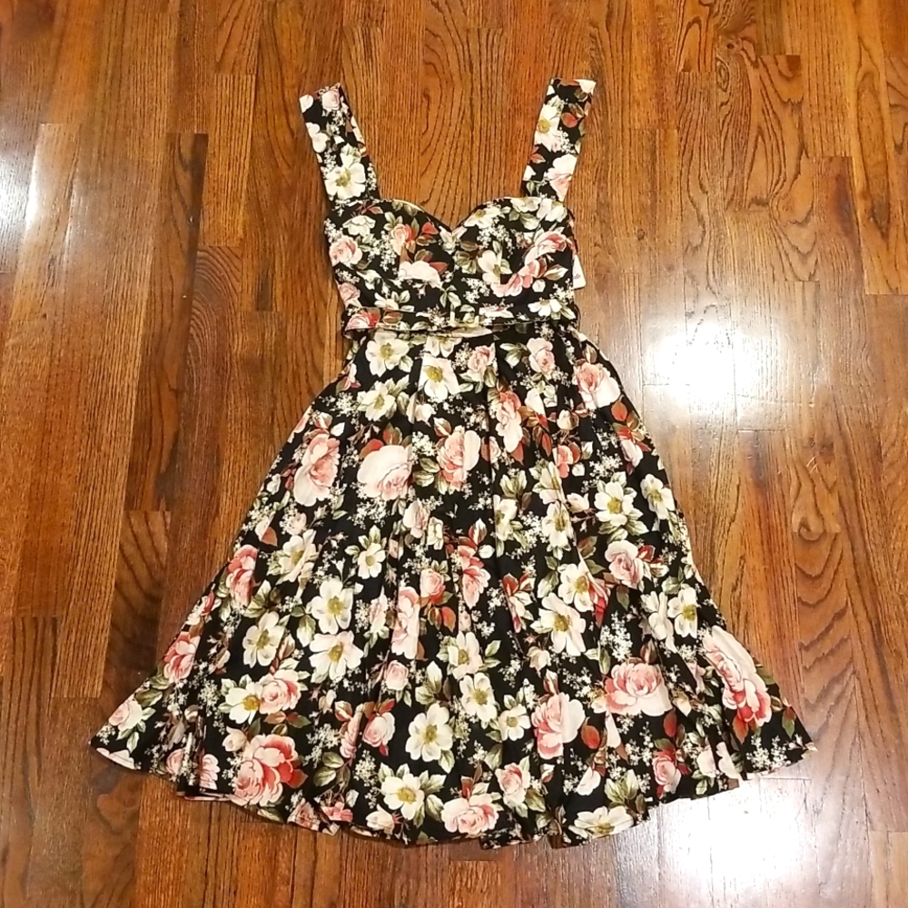 Rockabilly Dress - Picture 1 of 7